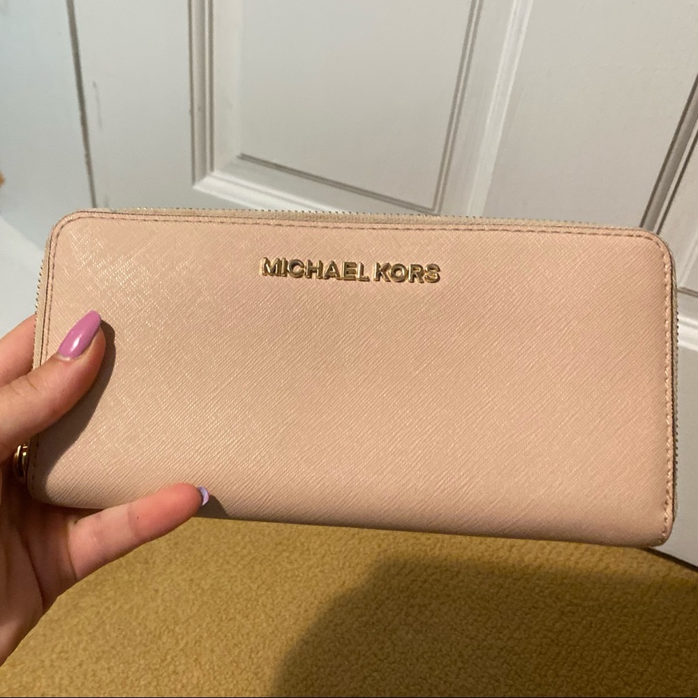 MK wallet